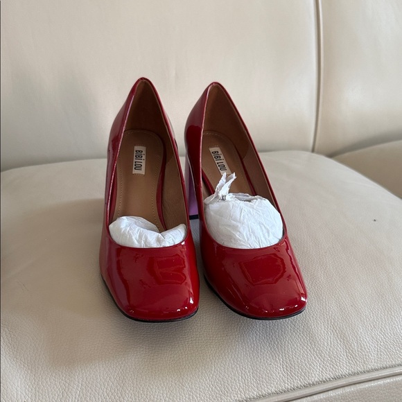 Chic Red and Pink Block Heel Pumps - Picture 3 of 6